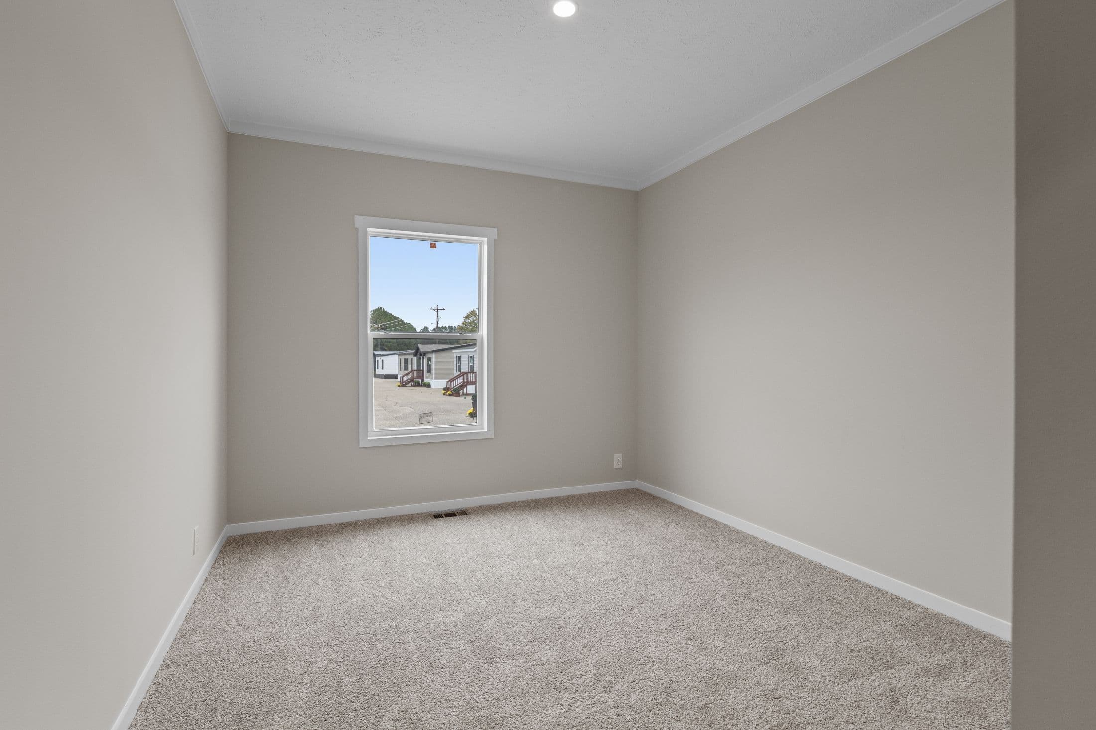 The altitude 2 interior home features