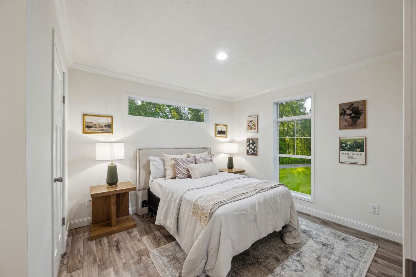 Blue ridge duplex bedroom home features