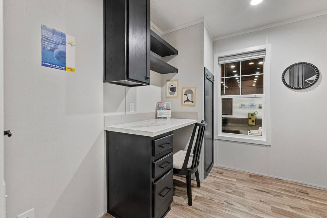 Vivid 28603n interior home features