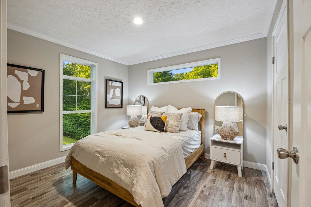 Blue ridge duplex bedroom home features