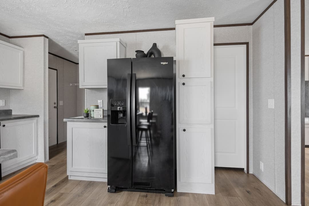 The porch model 3252 kitchen home features