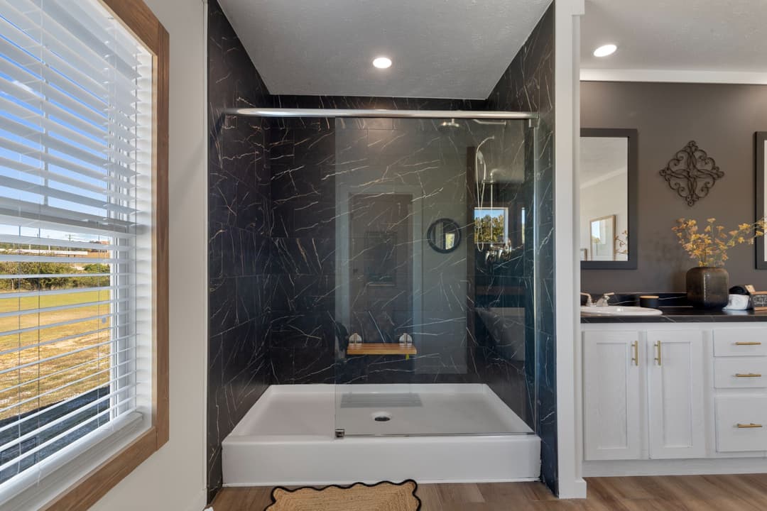The twin creek interior and bathroom home features