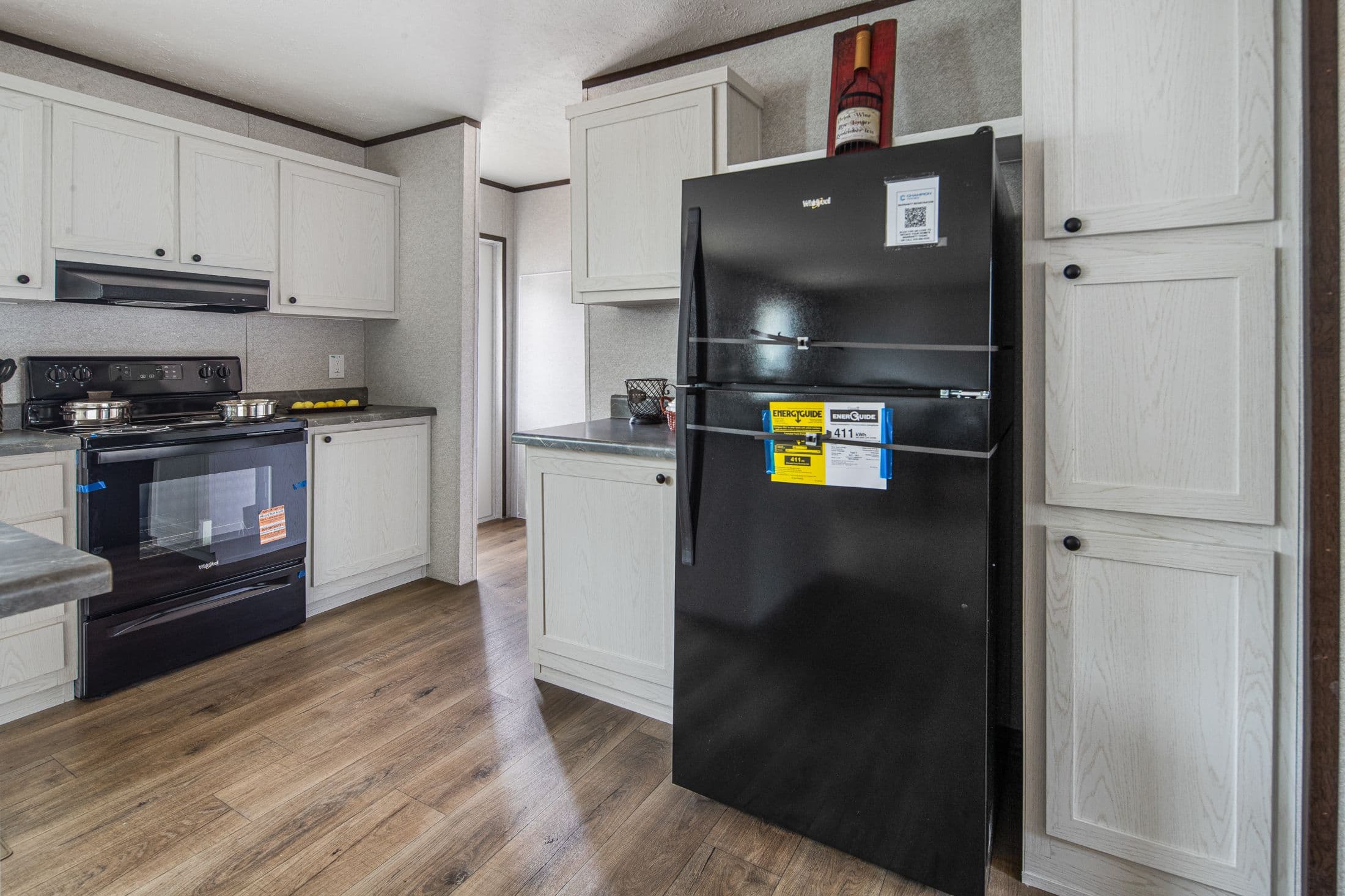 Riverbank 2856 (inventory) kitchen home features