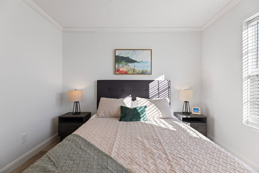 Sugar run duplex bedroom home features