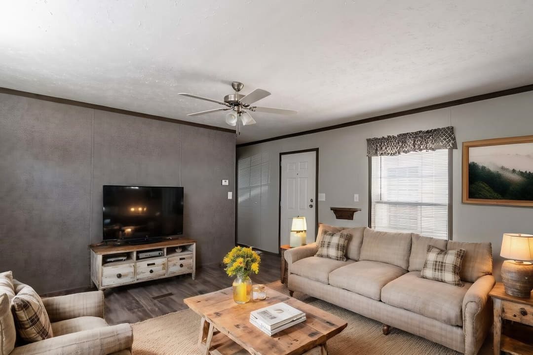 Pure 16562u interior home features