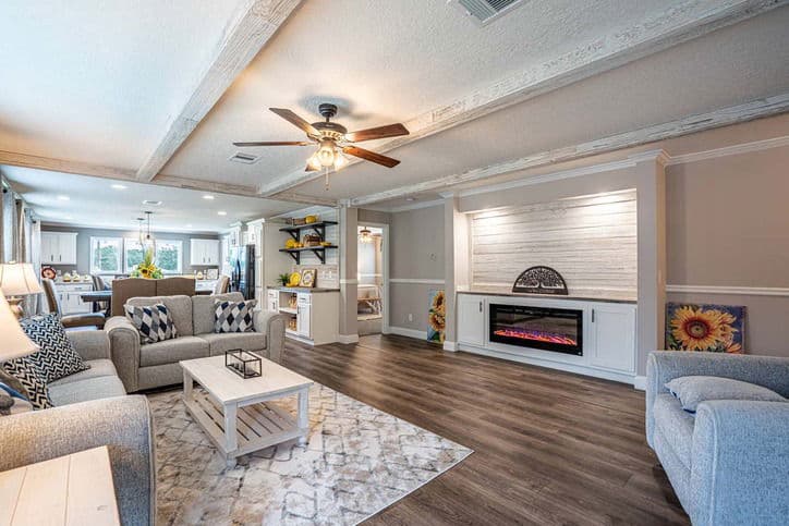 Isidro 32603c interior home features