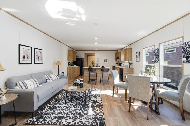 Phoenix 32483b  home features