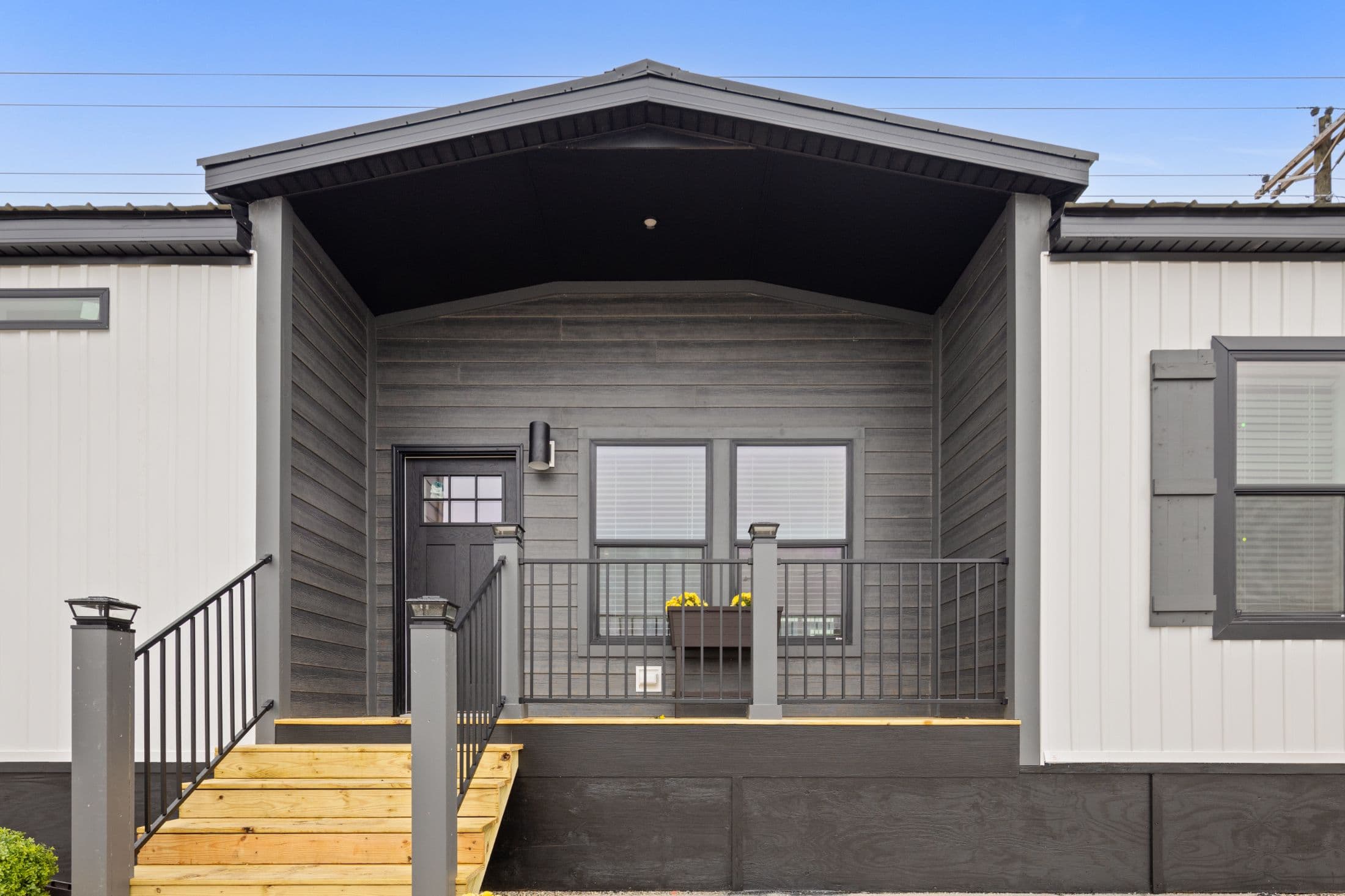 The altitude 1  home features