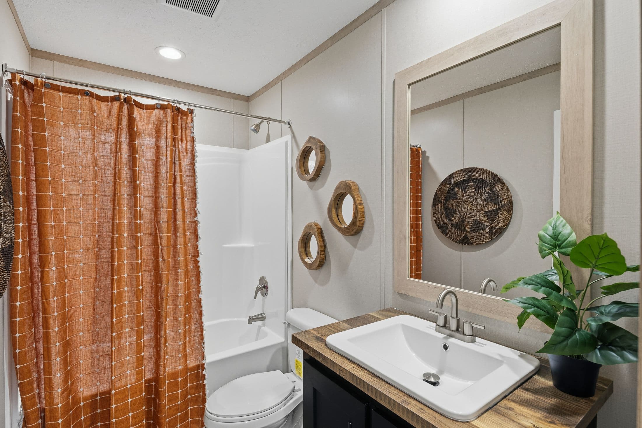 Expedition  home features