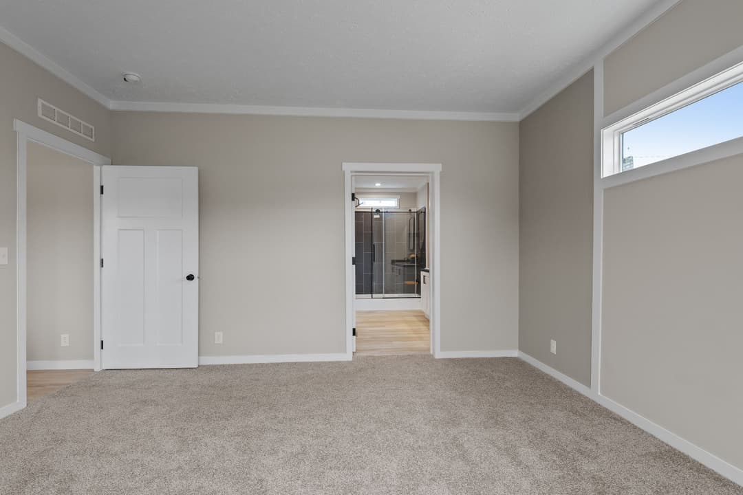 The altitude 2 interior home features