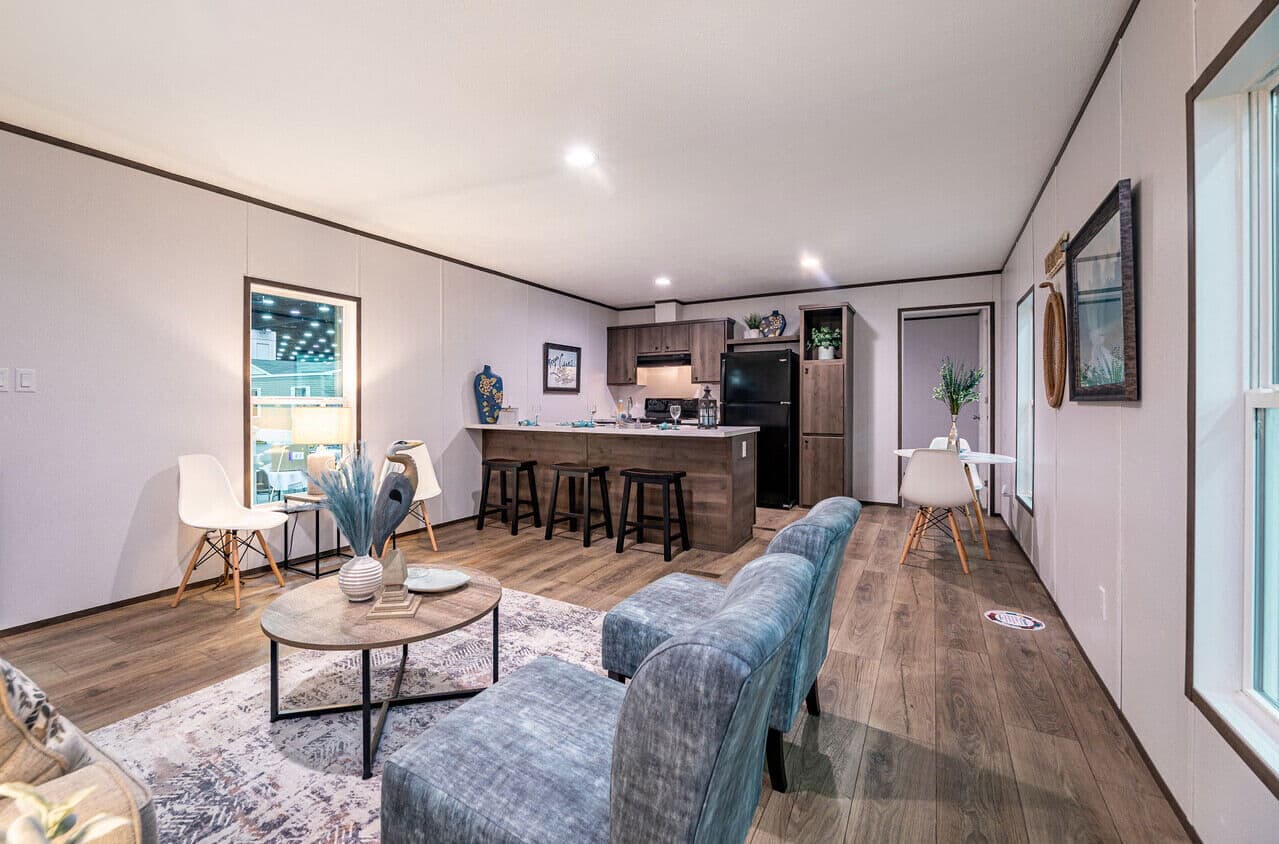 16663a interior home features