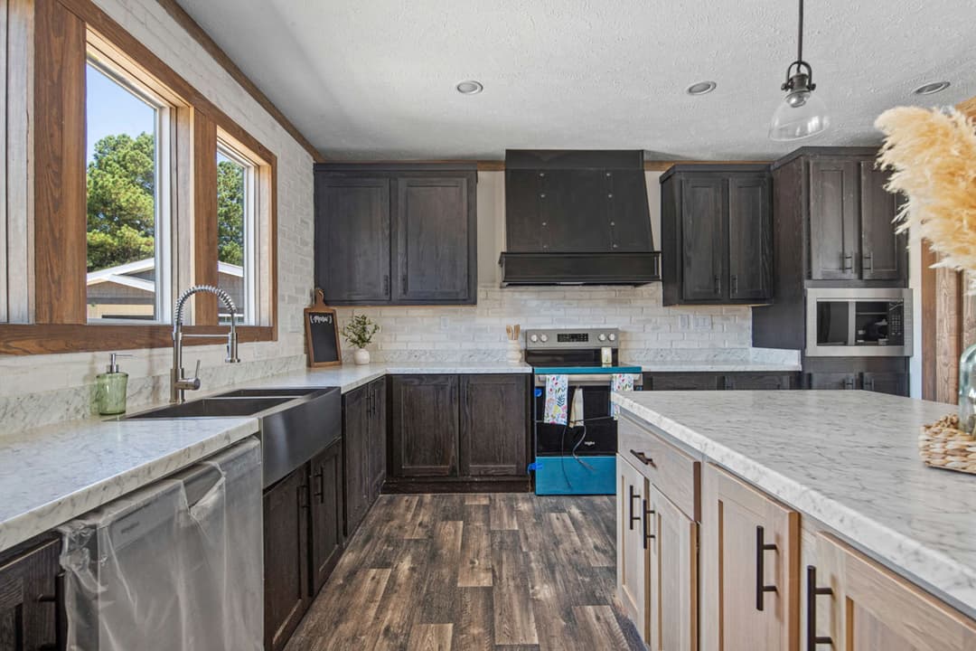 The delilah (inventory) kitchen home features