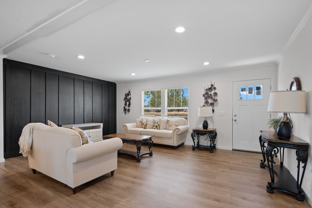 Birdie (inventory) interior home features