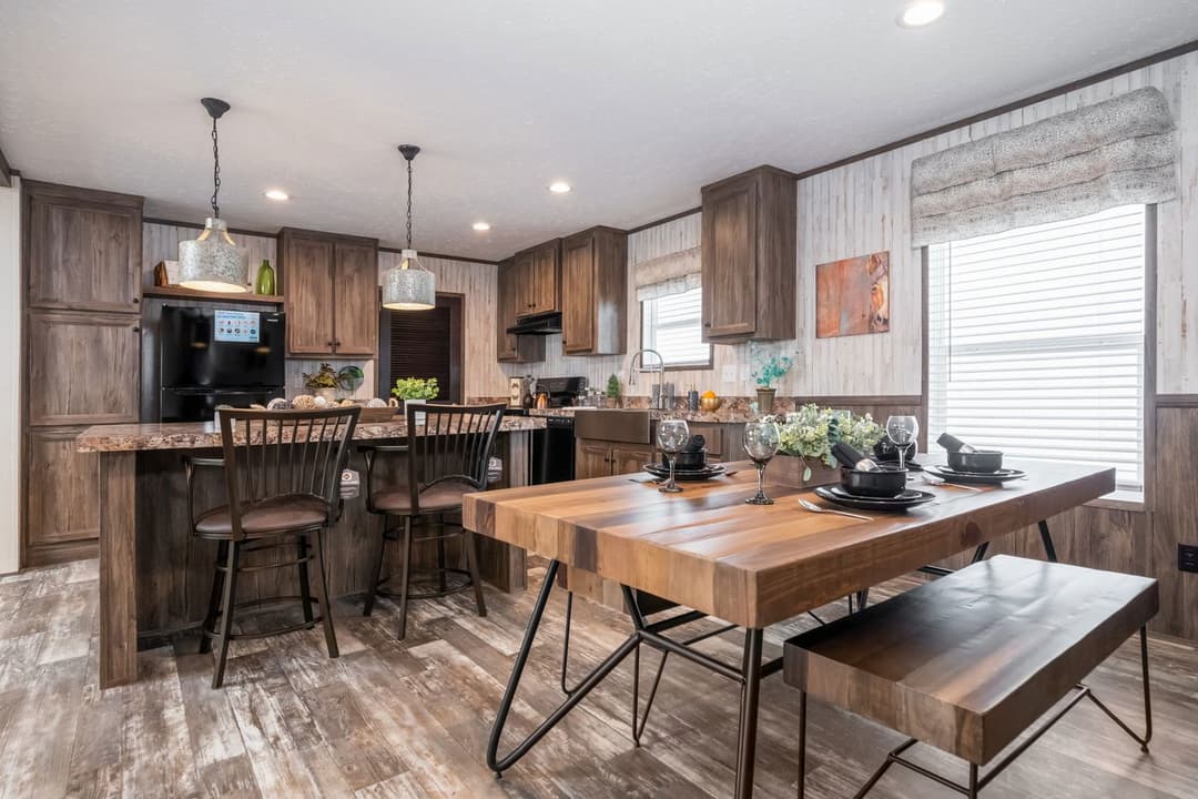 Hardin kitchen home features