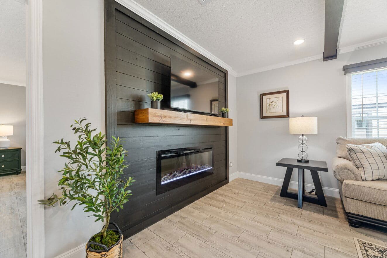 Jones 32764b interior home features