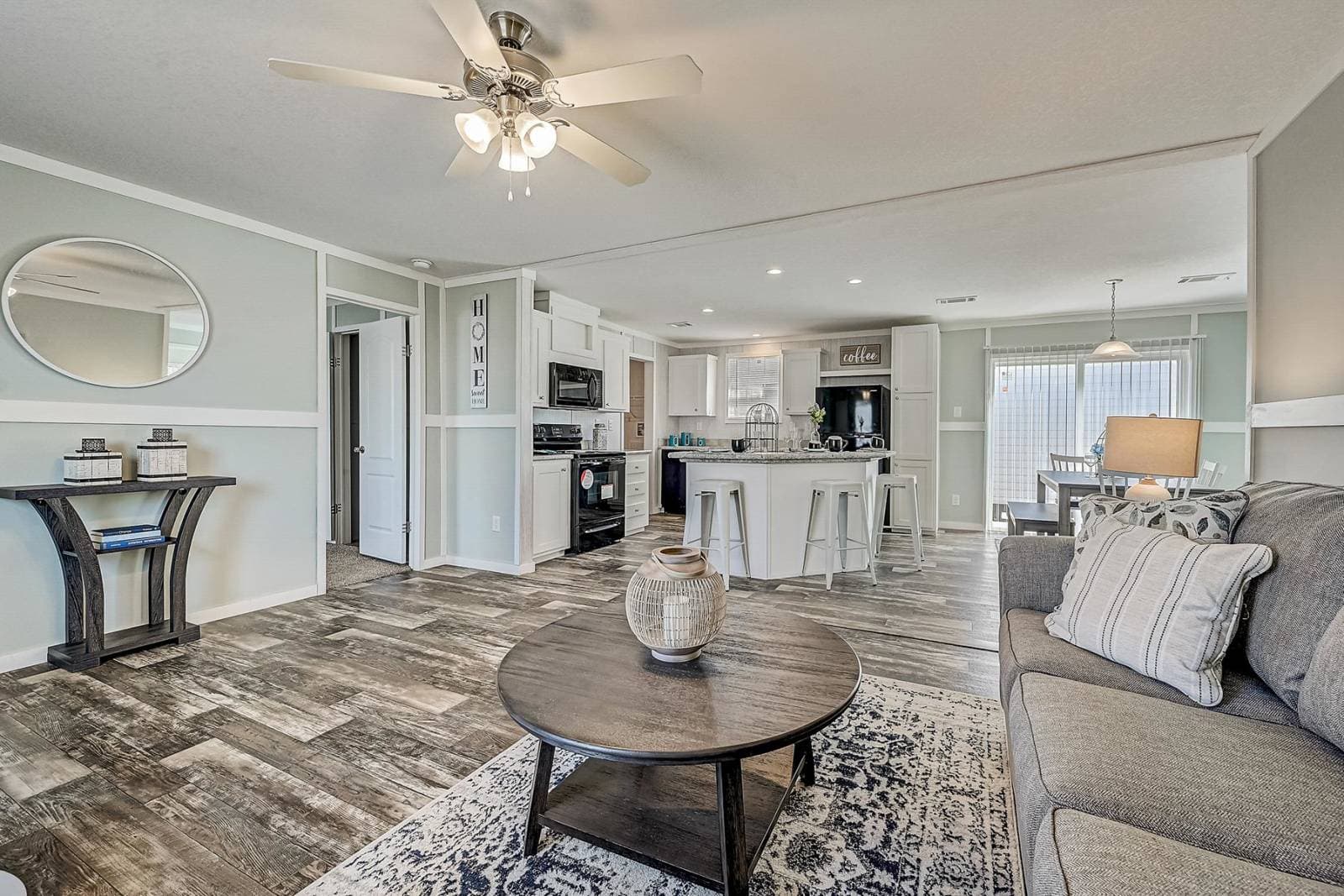 Grand slam 2848302 interior home features