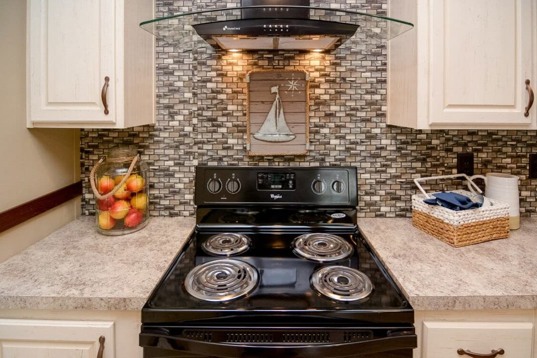 Velocity 16763l kitchen home features