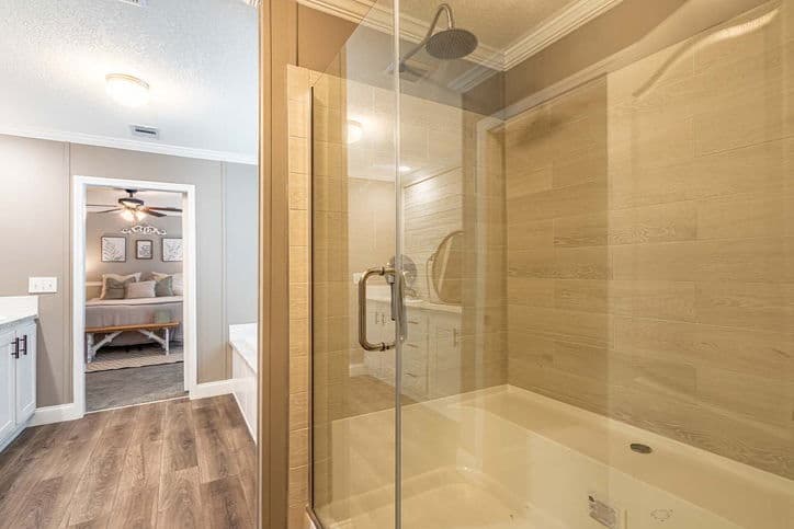 Isidro 32603c bathroom home features