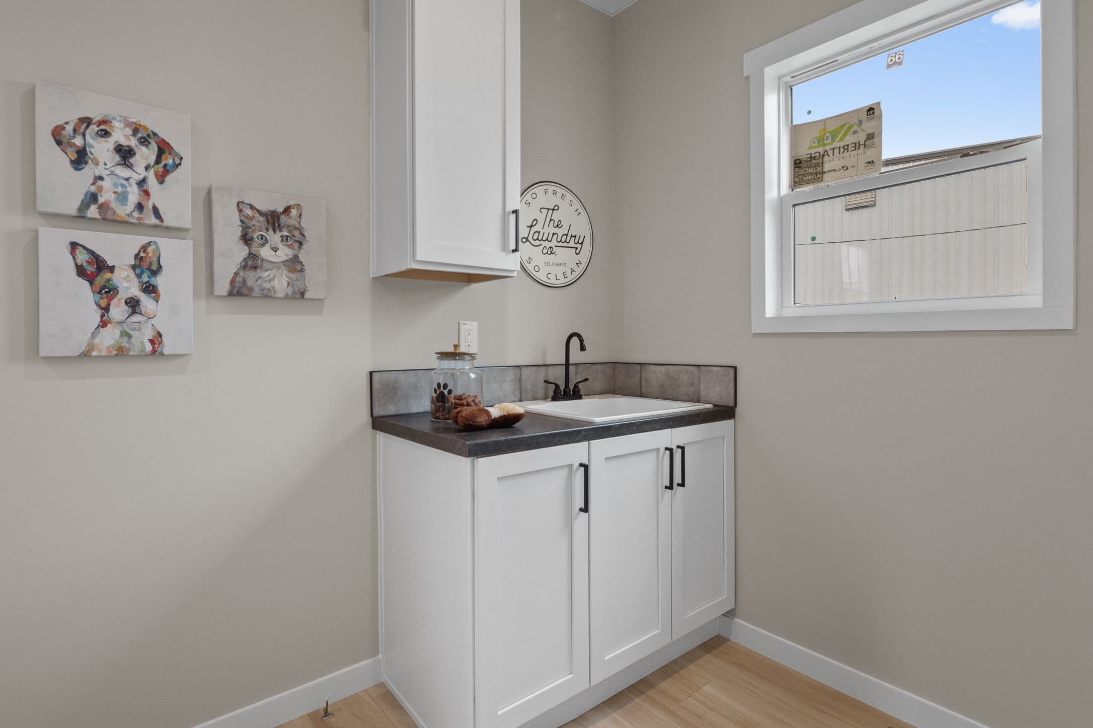 The altitude 2 interior home features