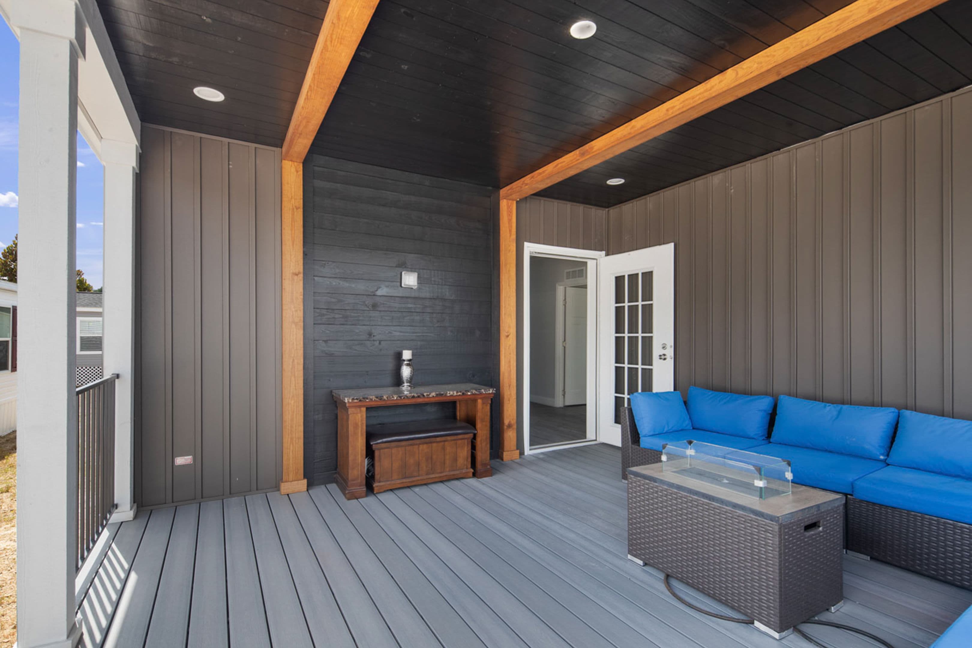 Destiny jones (inventory)  home features