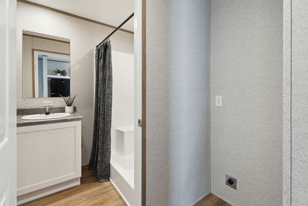 Prime 1636h11p01 bathroom home features