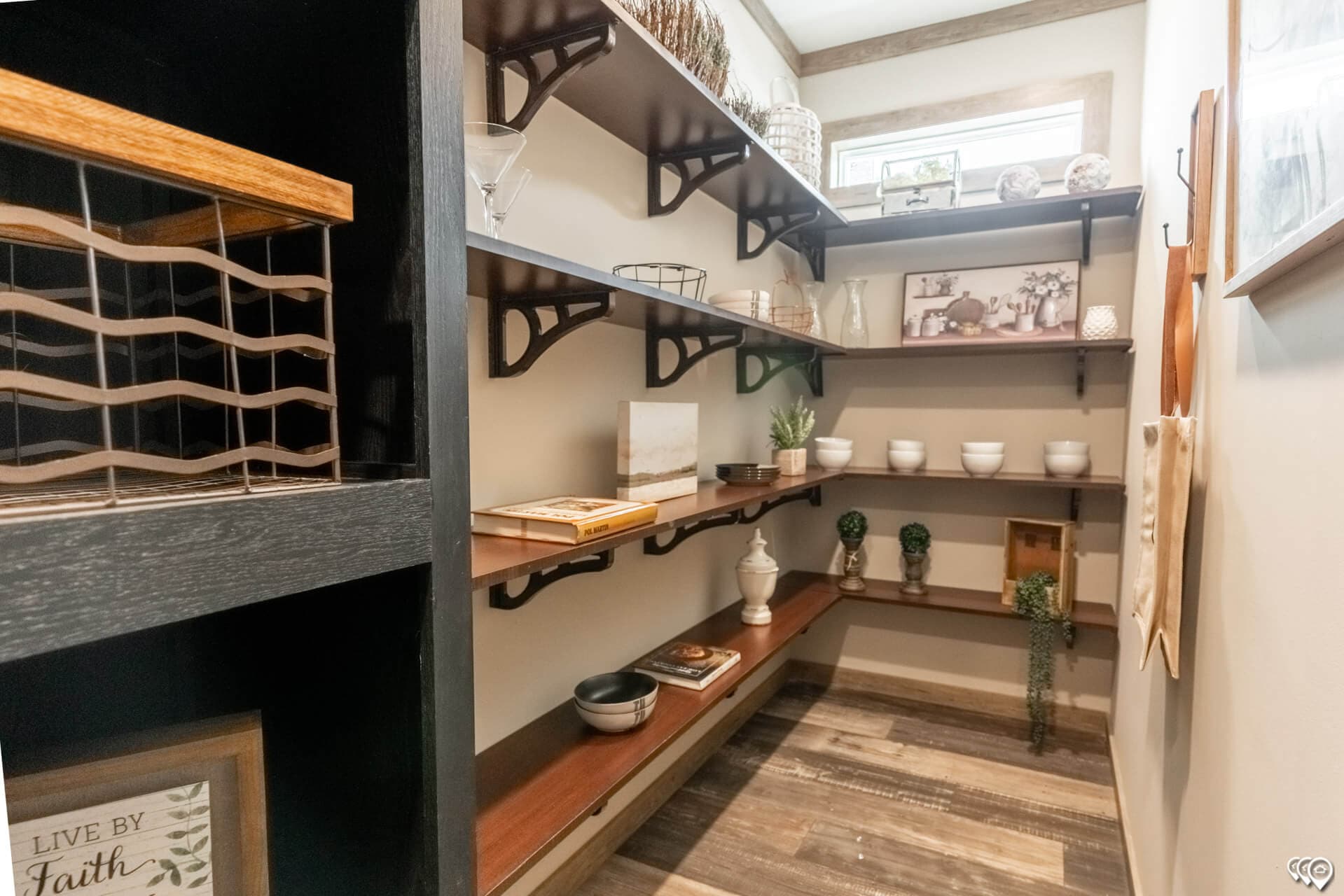 The shoal creek (inventory)  home features