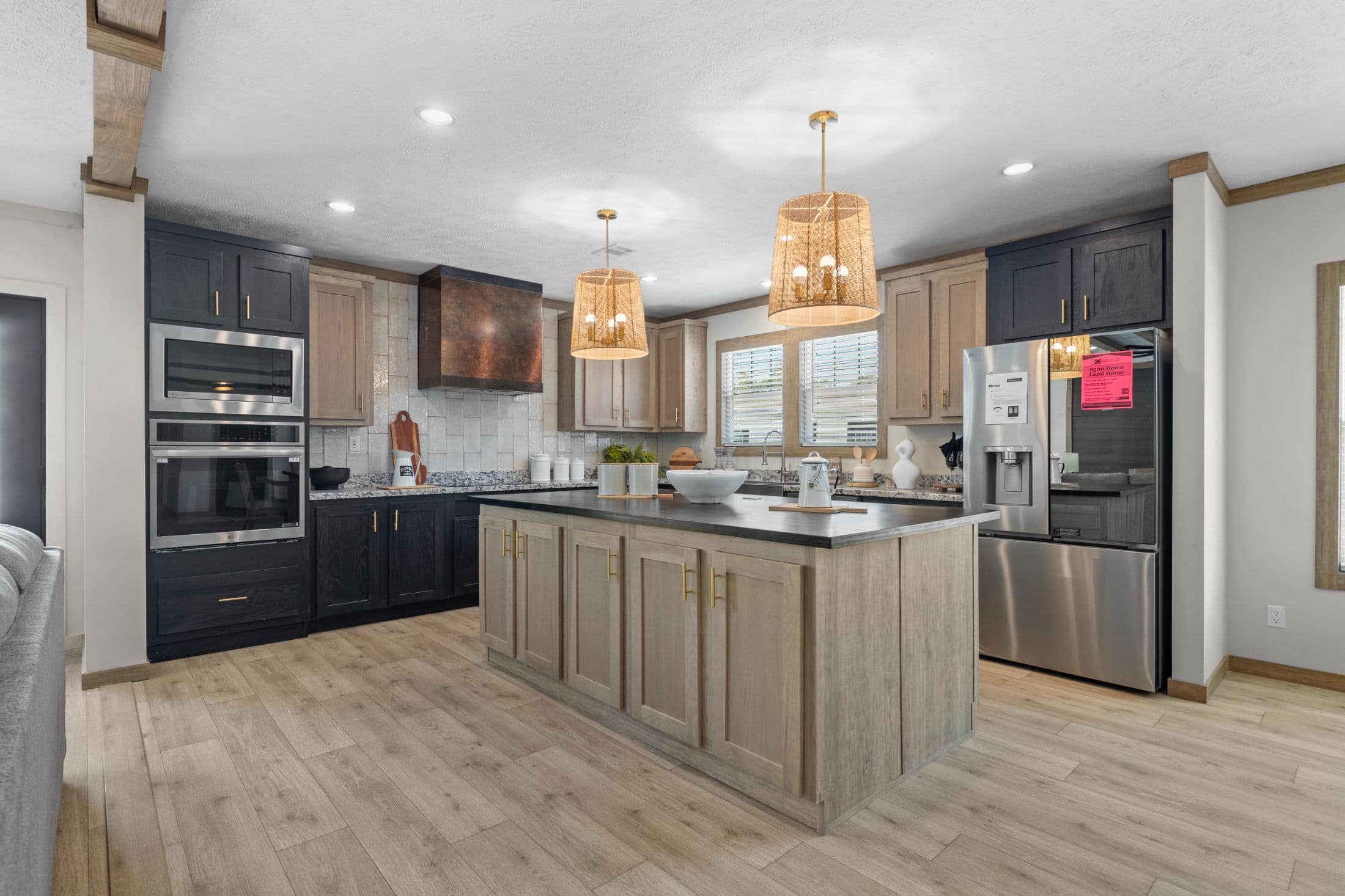 The highland oak interior and kitchen home features