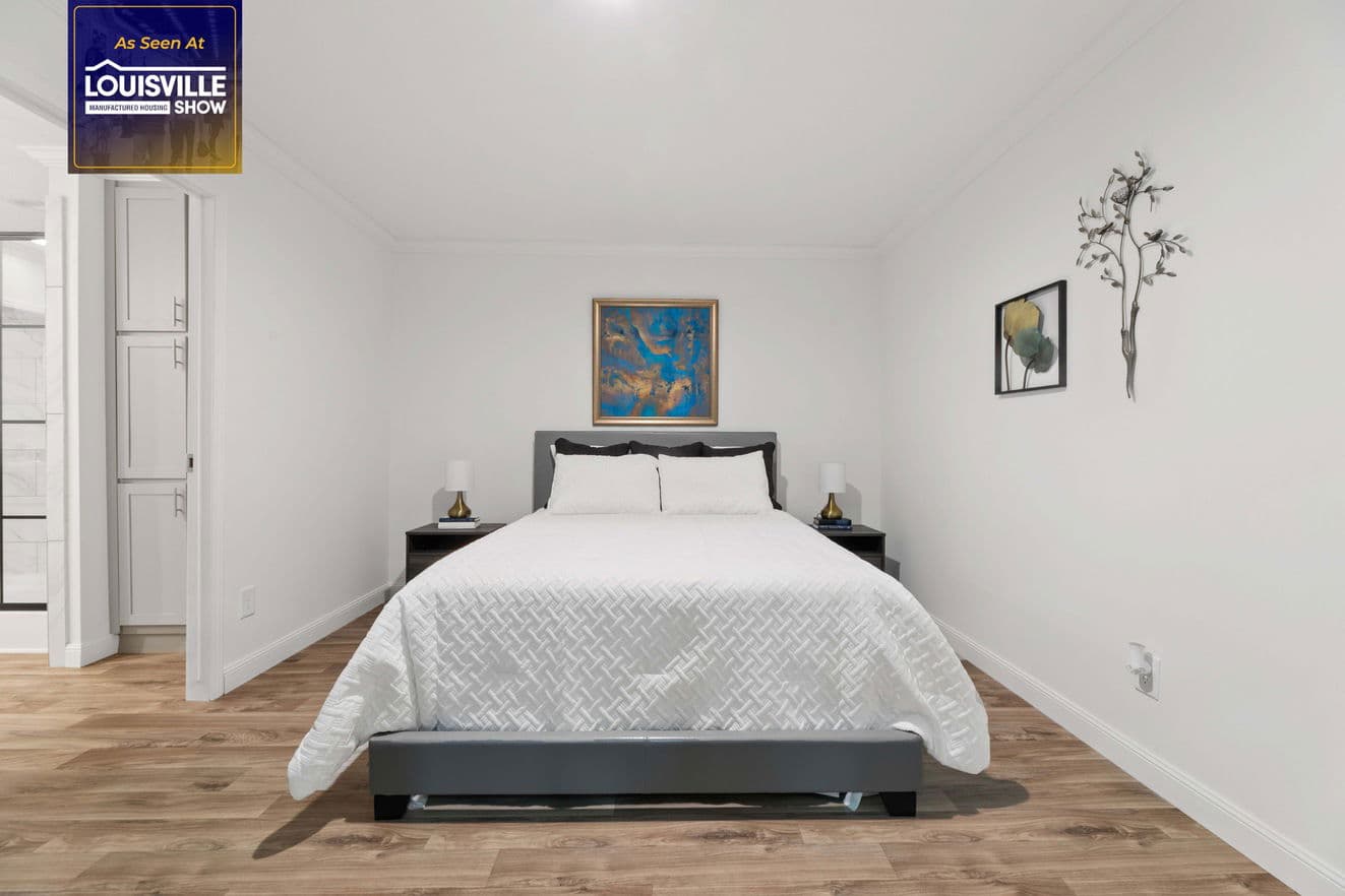 Palm harbor 16763t bedroom home features