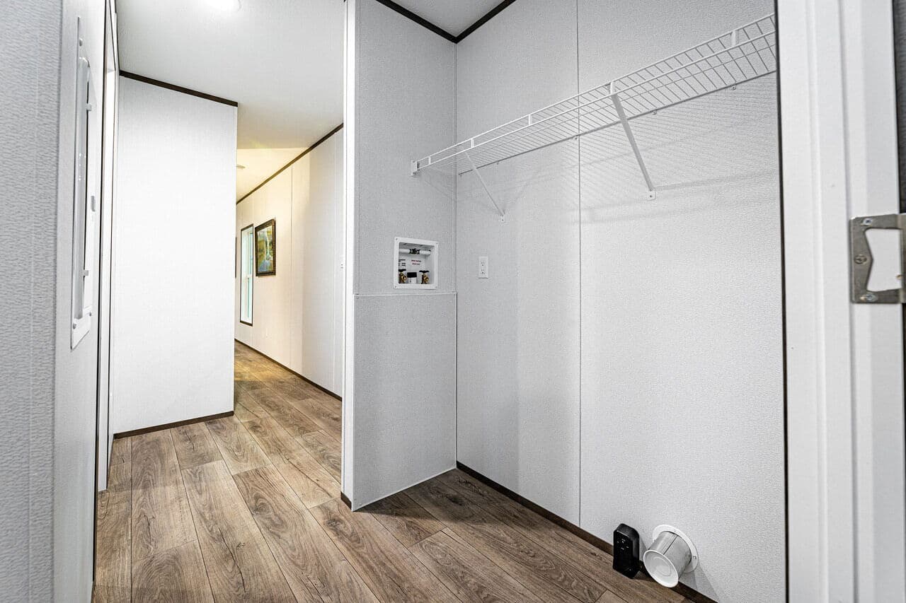 16663a  home features