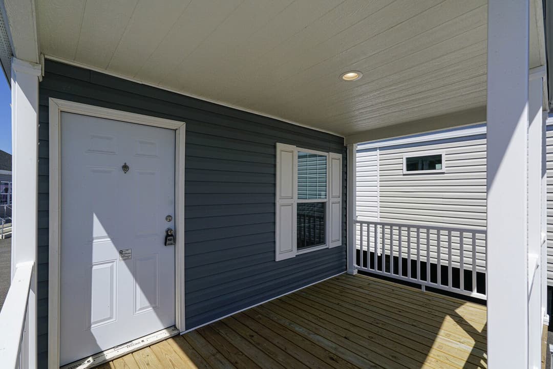 Dakota 14482d exterior home features