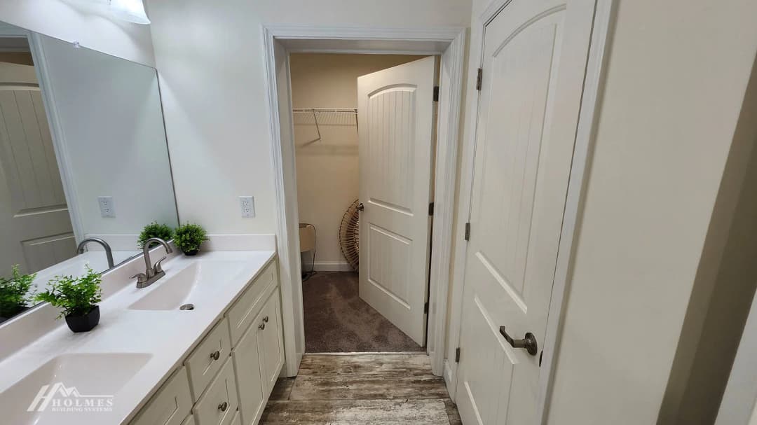 Birch bathroom home features