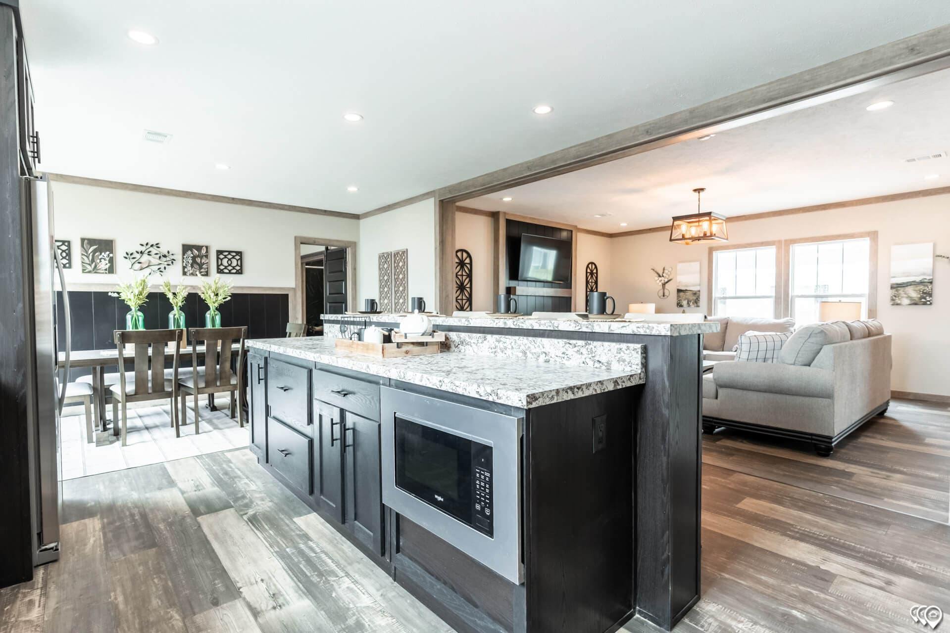 The shoal creek (inventory)  home features