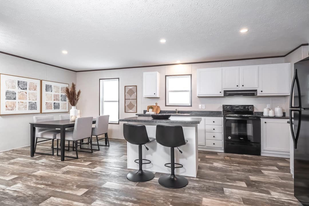 Churchill 2848 kitchen home features