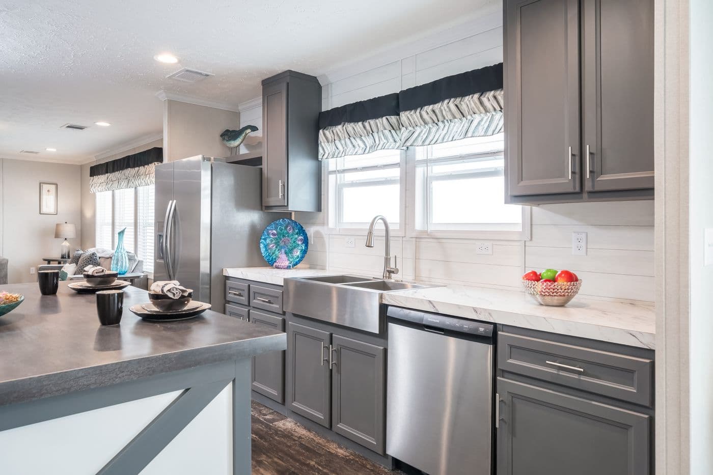 All american kitchen home features