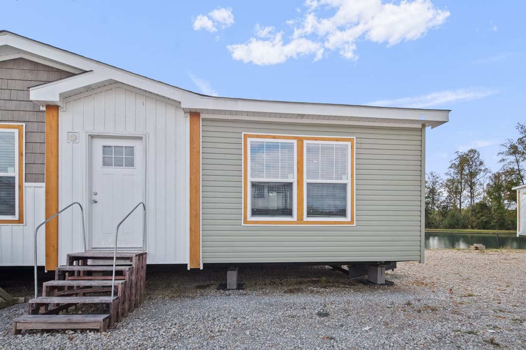 The little creek exterior home features