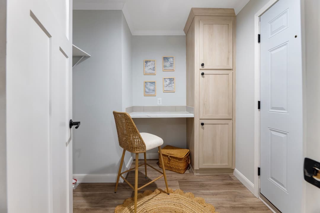 Pegasus 28483h interior home features