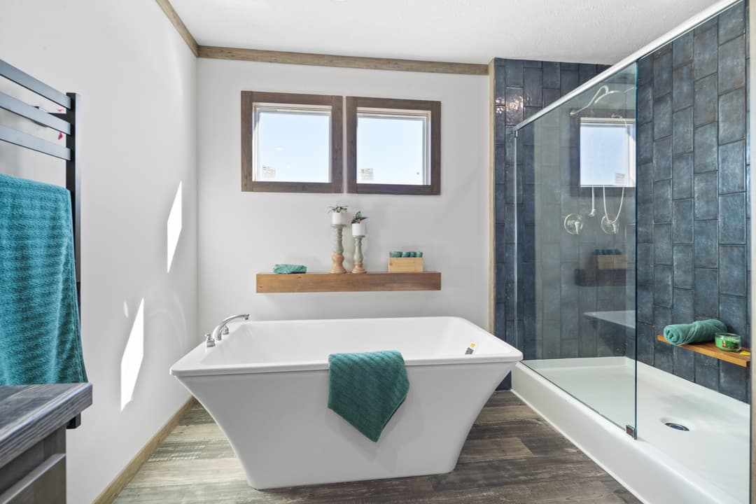 The lakewood interior and bathroom home features