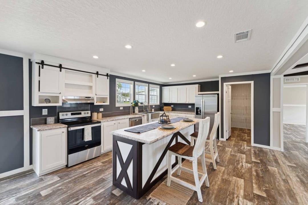 The aaron kitchen home features