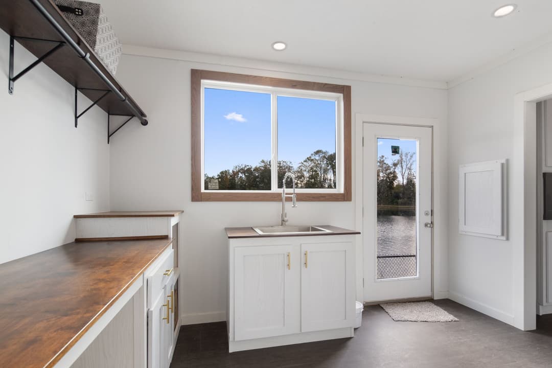 The little creek interior home features