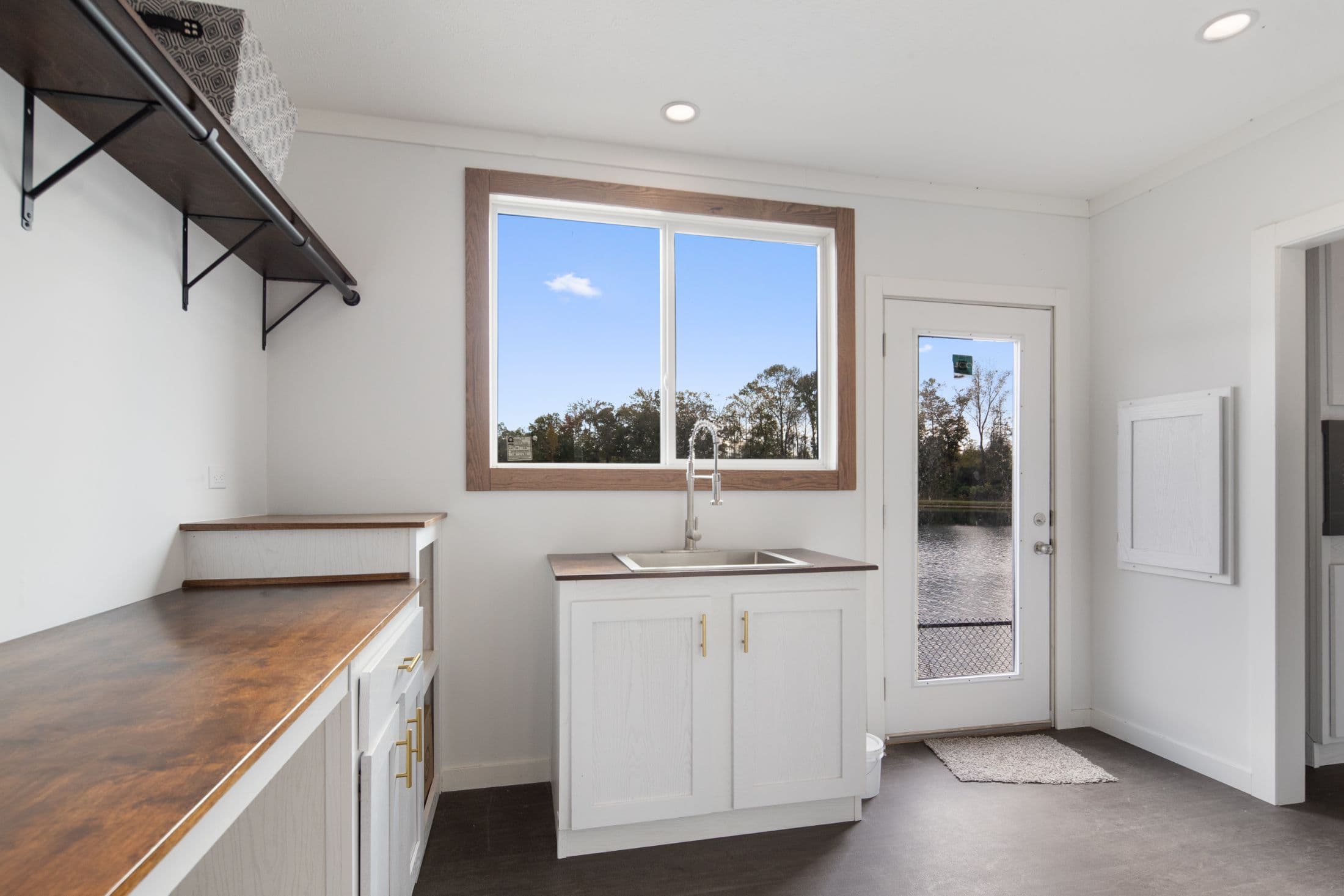 The little creek interior home features