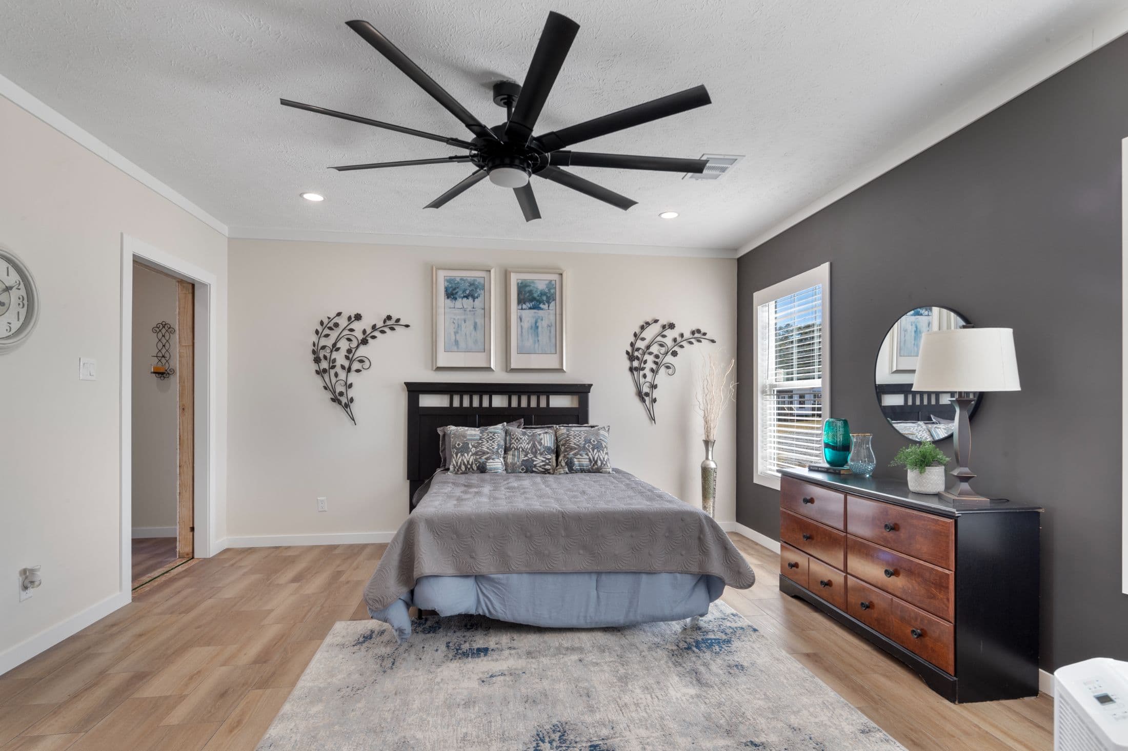 The twin creek interior home features