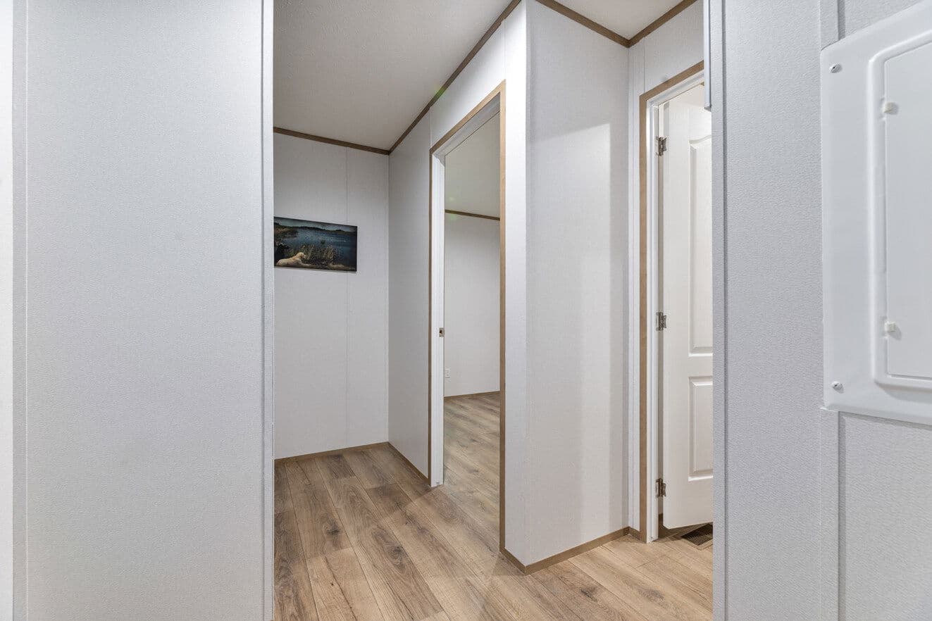 16562a  home features