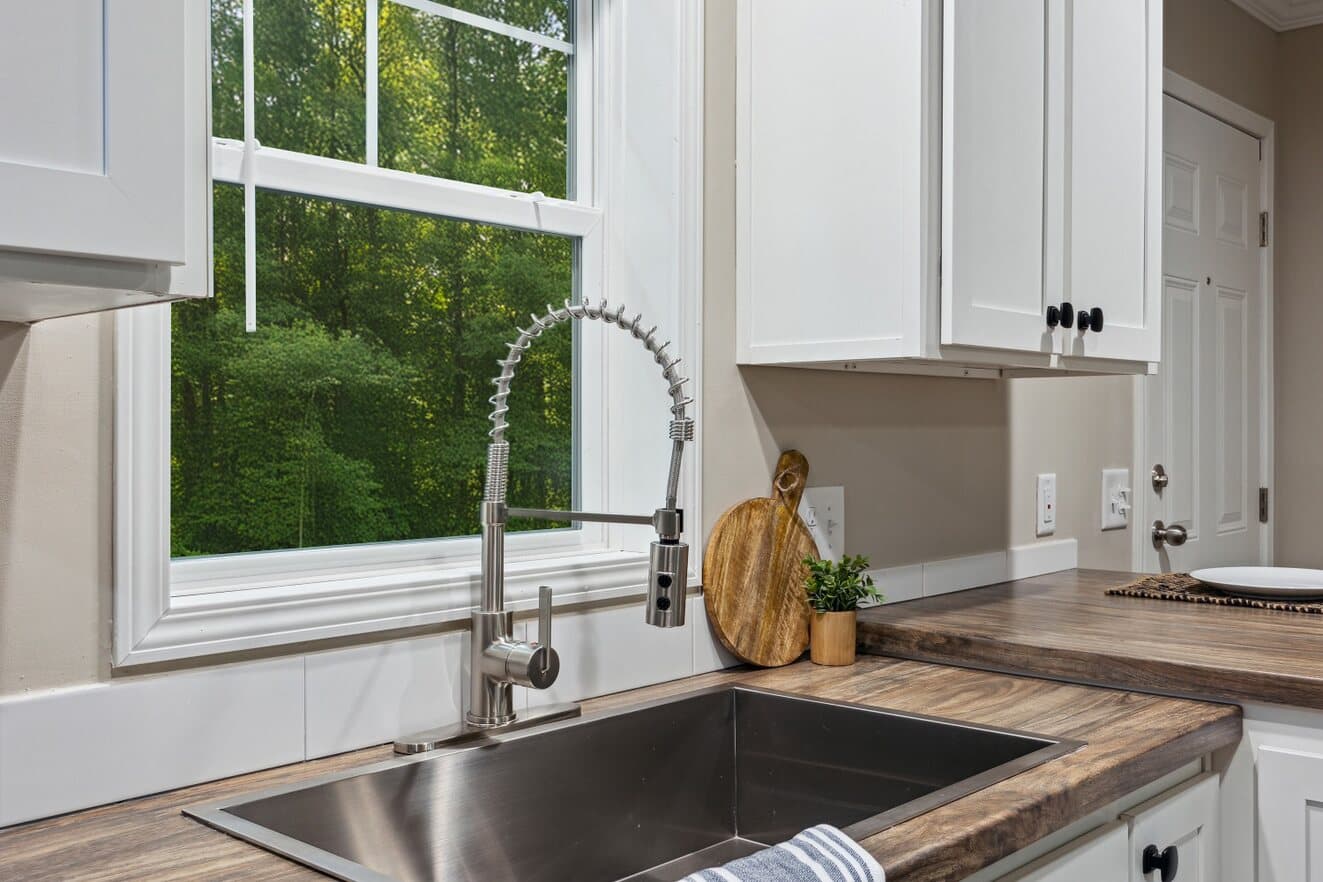 Blue ridge duplex kitchen home features