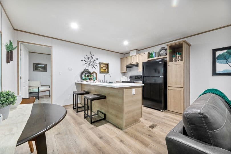 16562a kitchen and hero home features