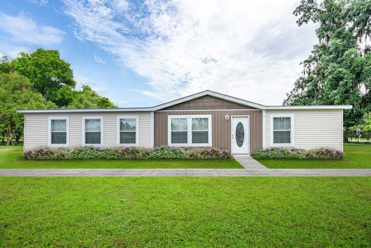 Isidro 32603c hero, elevation, and exterior home features