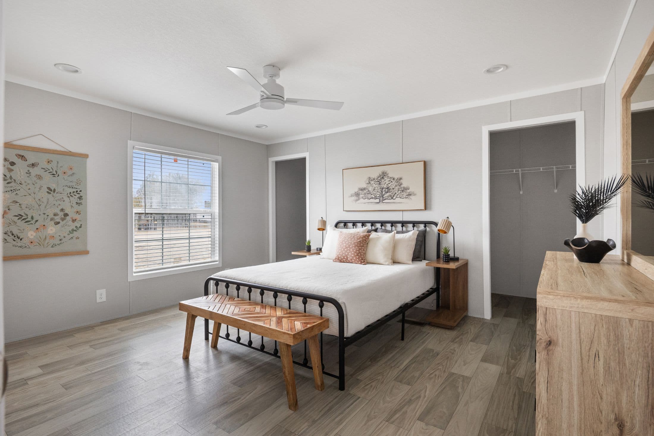 Firefly bedroom home features