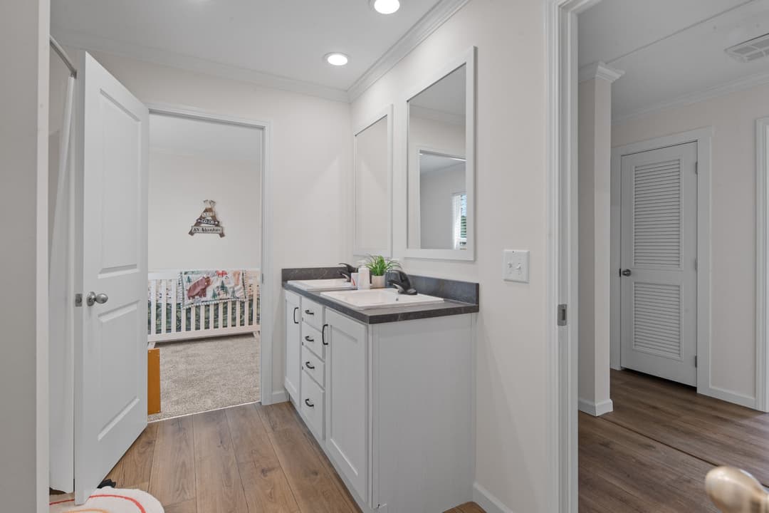 Birdie (inventory) bathroom home features