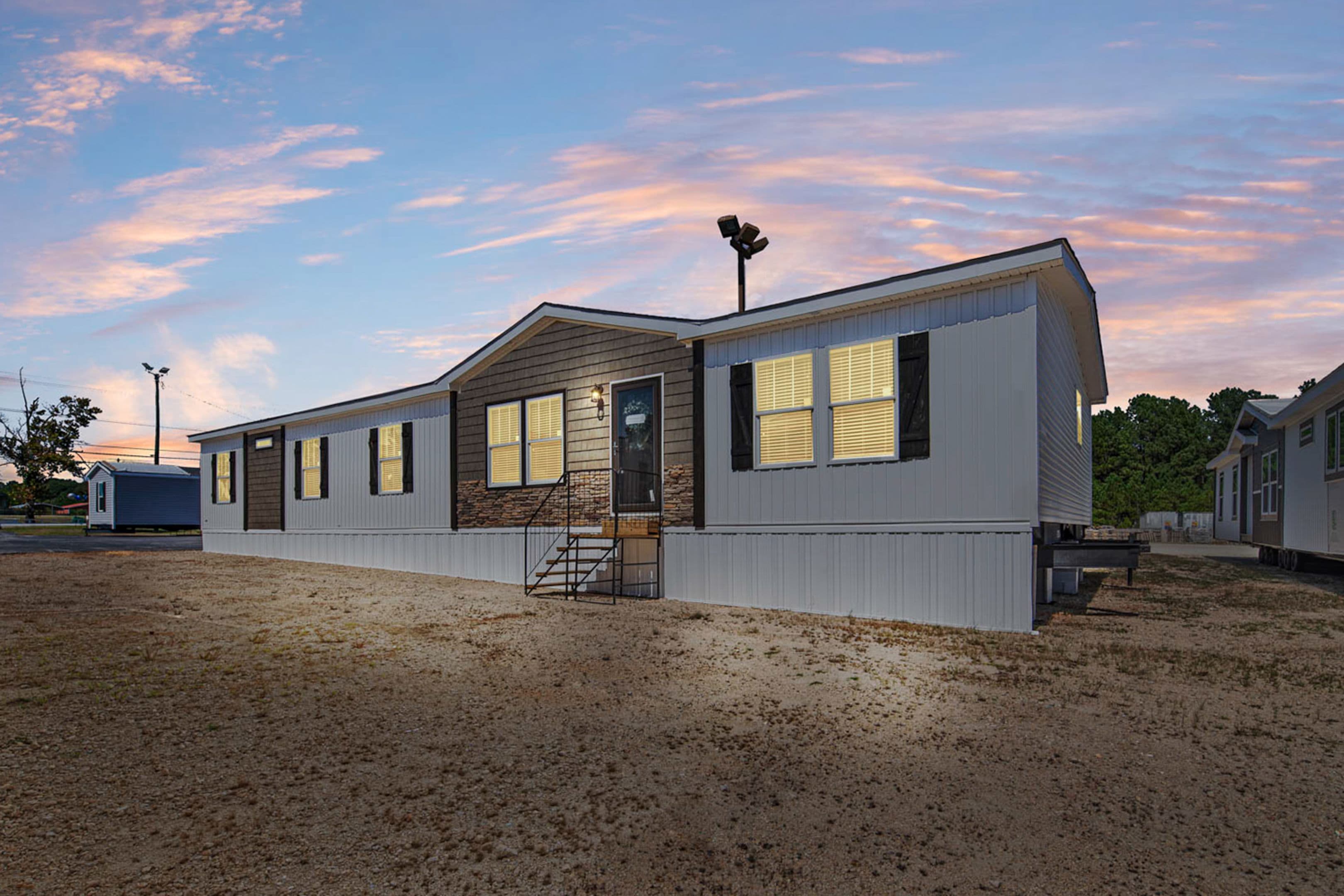 The delilah (inventory) hero and exterior home features