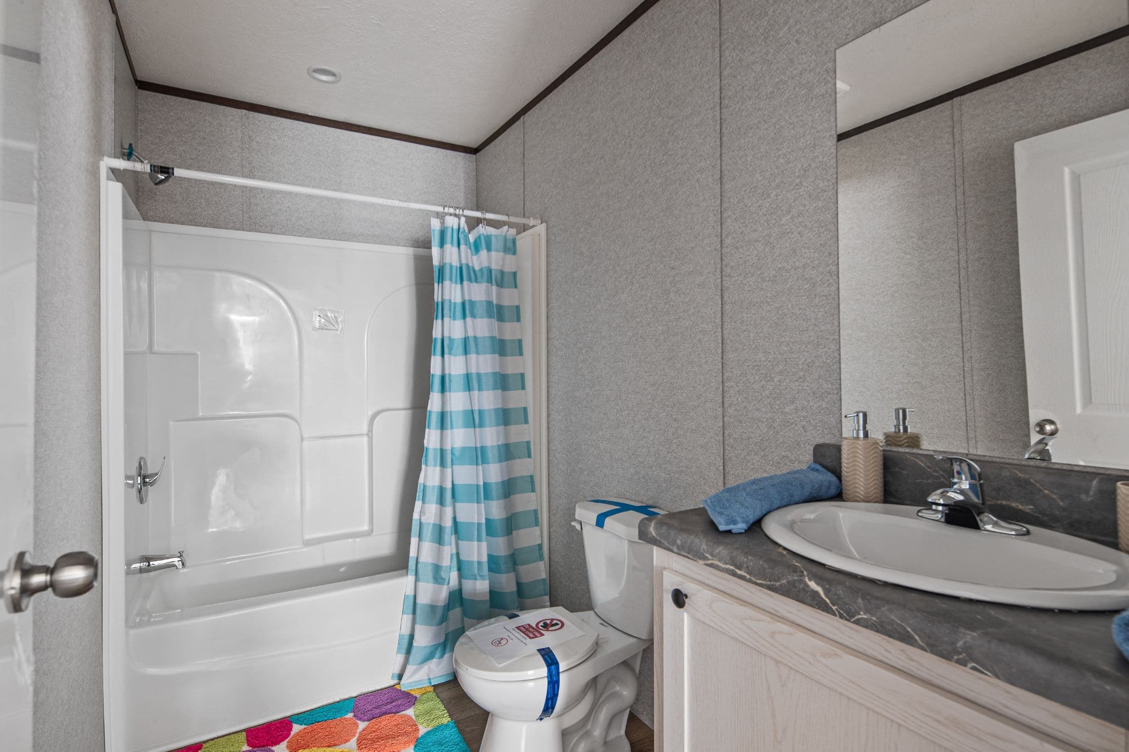 Riverbank 2856 (inventory) bathroom home features