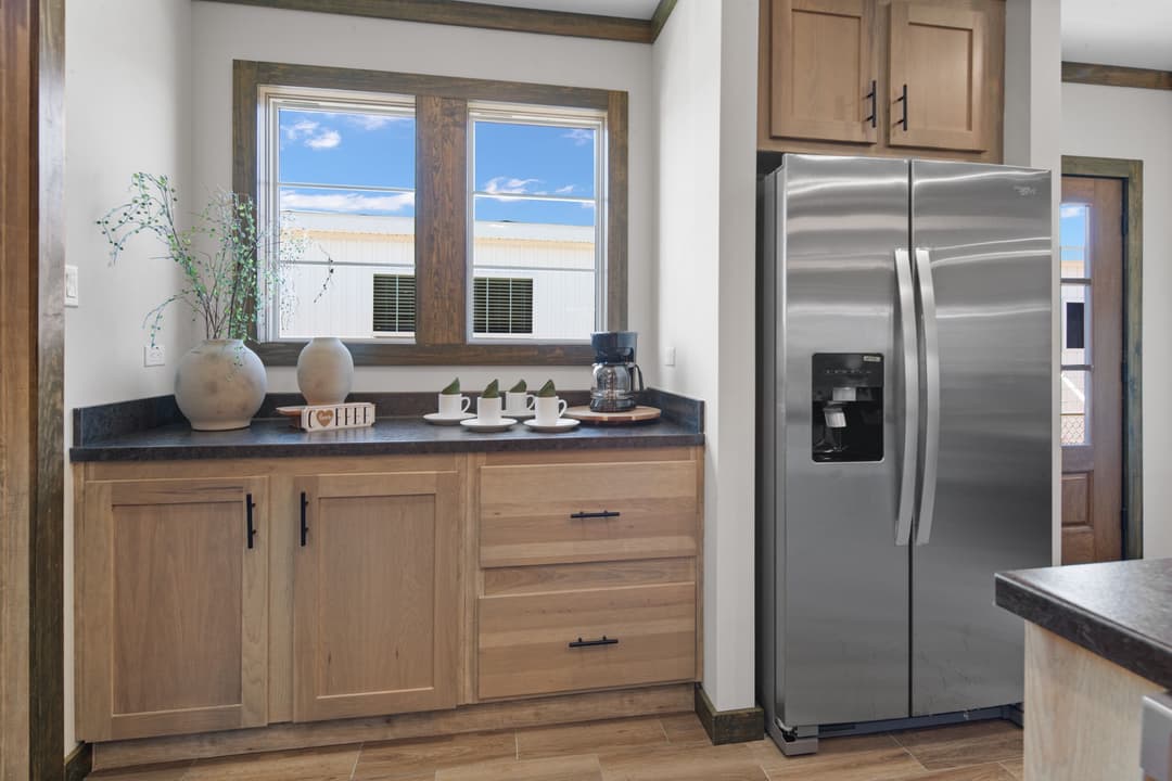 The low country kitchen home features